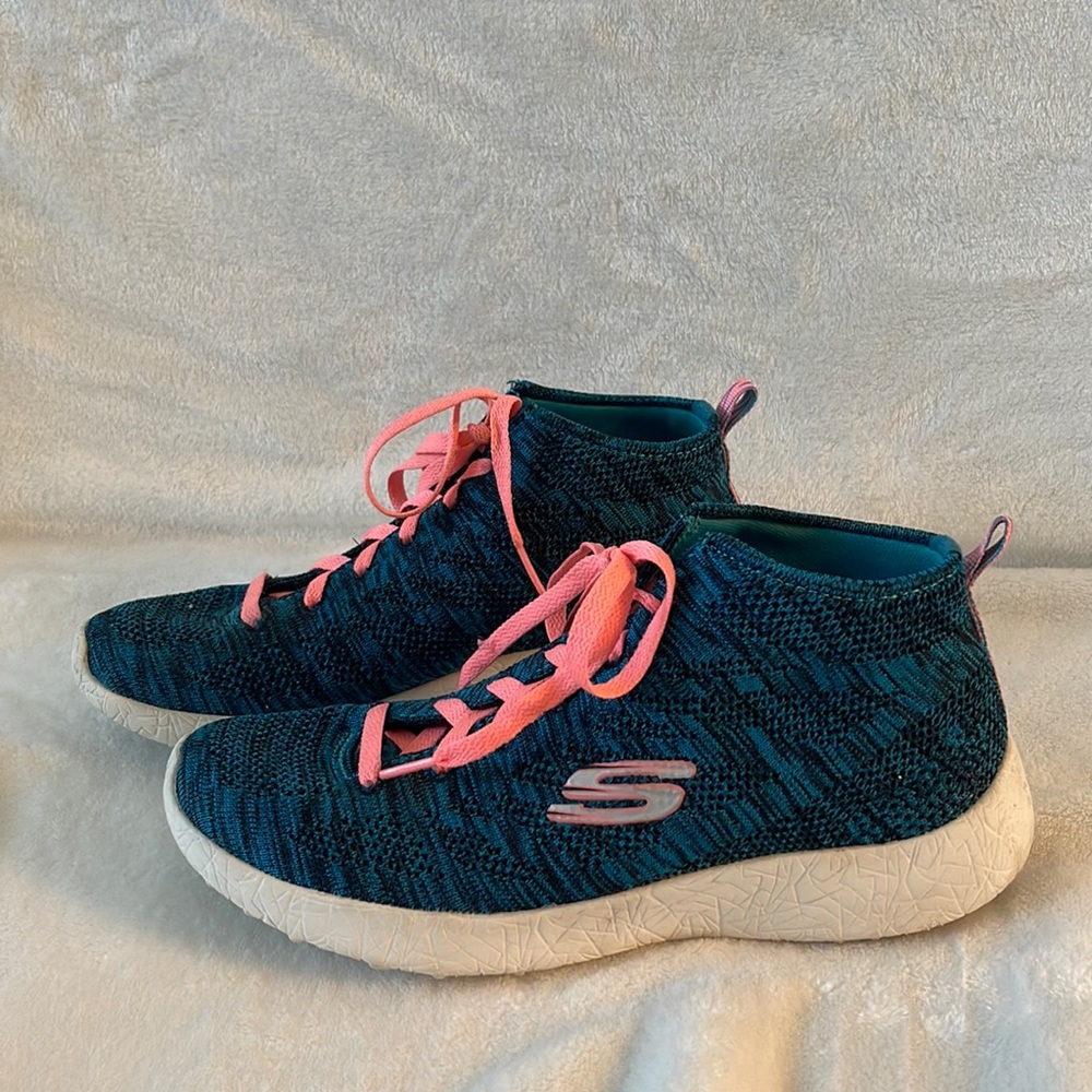 Sckechers high boot sneakers